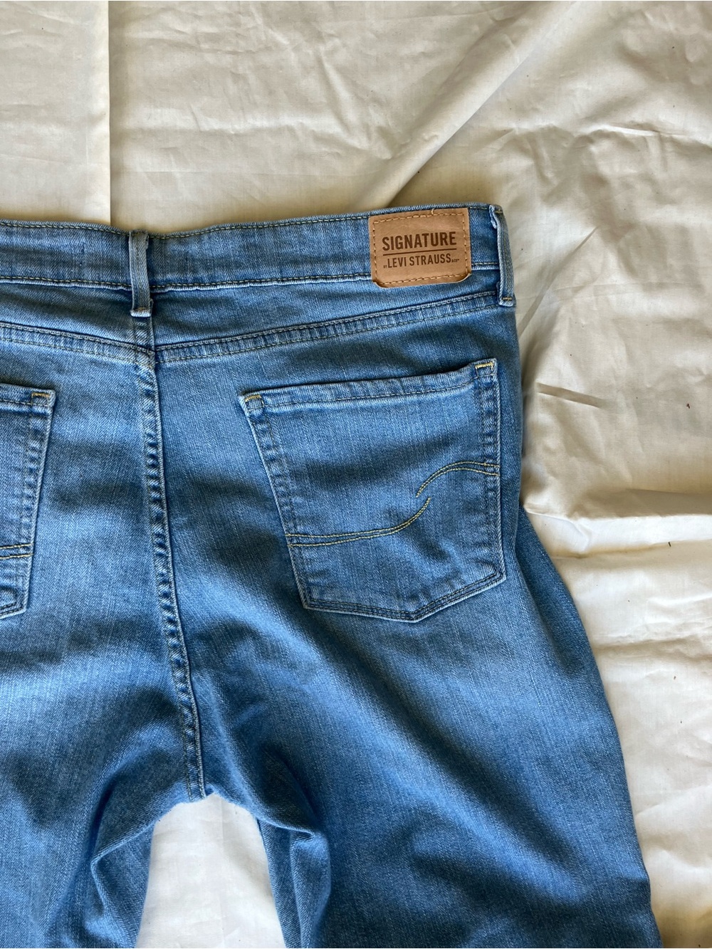 Levi Strauss Signature Women's Modern Mid-rise Skinny Jeans-light wash blue - Picture 7 of 11